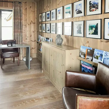 Mountain By The Trails In Holiday home *